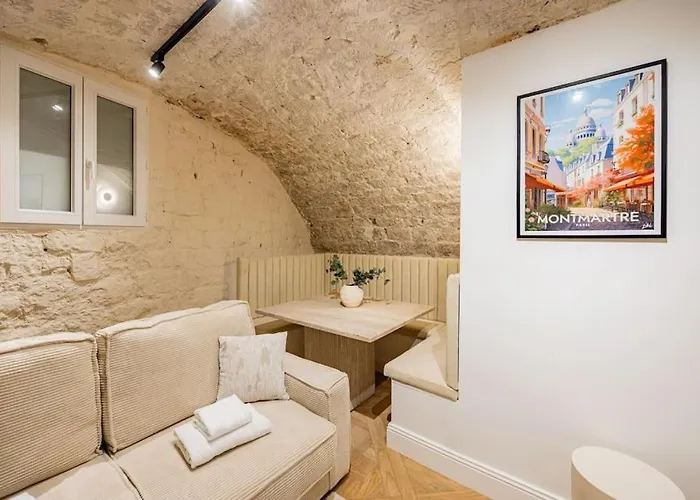 Townhouse Sacree Coeur Place Du Tertre Montmartre アパート